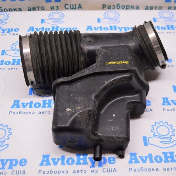 Воздуховод Toyota Sequoia Tundra 2008-2022 178800s010
