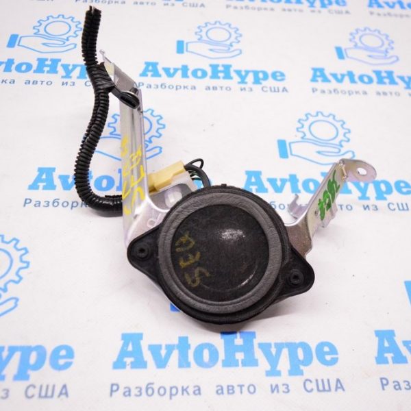 Динамик заднего крыла лев Toyota Sequoia 2008-2022  JBL 86160-0C120