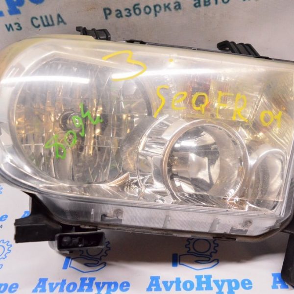Фара передняя правая Toyota Sequoia 2008-2016 дорест (01) под полировку 811100c050