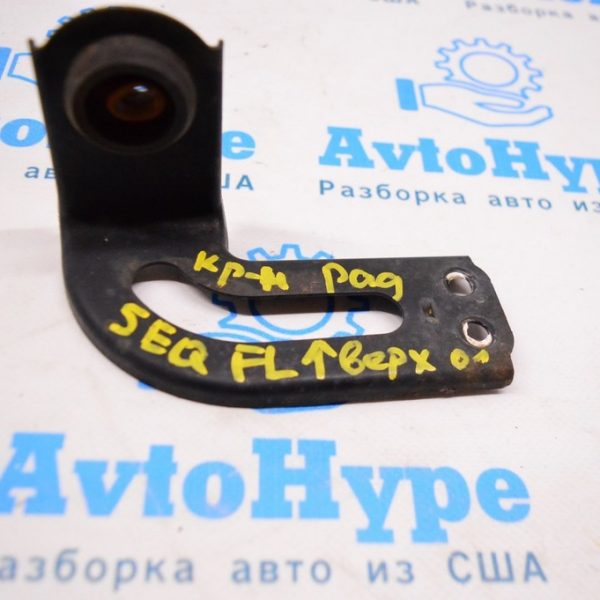 Кронштейн радиатора верх лев Toyota Sequoia 2008-2022