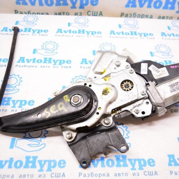 Привод мотор двери багажника Toyota Sequoia 2008-2022 (01) 68910-0C020