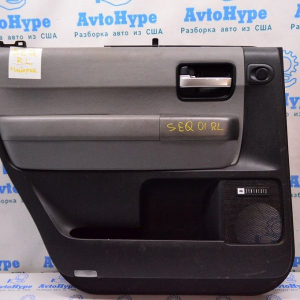 Обшивка двери (карточка) зад лев Toyota Sequoia 08-16 черн с сер накладкой деф.шторки (01) 676400c200c1