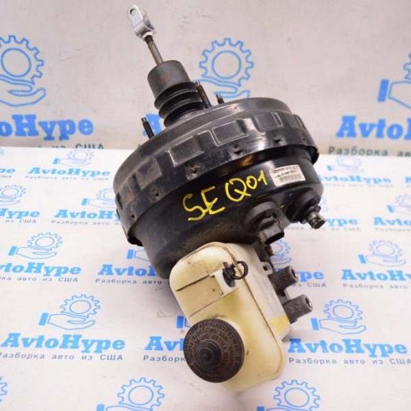 Вакуумный усилитель Toyota Sequoia 2008-2022 446100c090