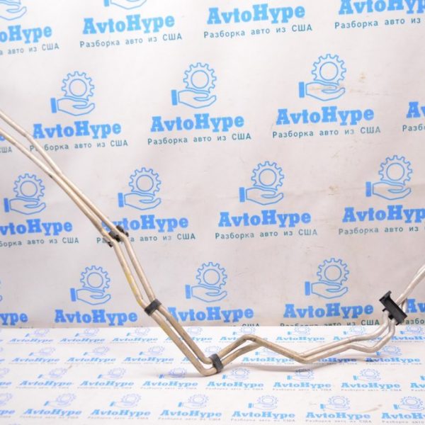 Трубка кондиционера 3 ряда лев Toyota Sequoia 2008-2022 (01) деф. 88716-0C290