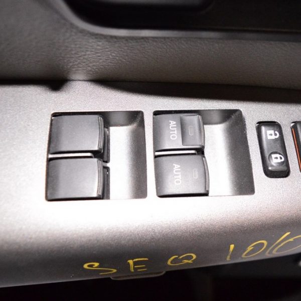 Управление стеклоподъемником перед лев Toyota Sequoia 2008-2022 848200c030