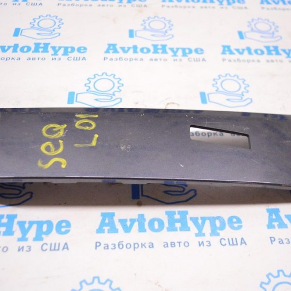 Накладка под фарой лев Toyota Sequoia 2008-2017 под омыватель фар (01) обломаны усики 521190c947