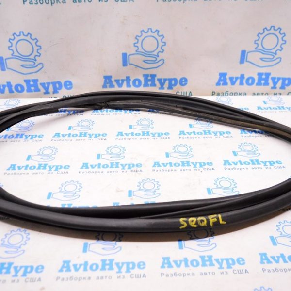 Уплотнитель дверного проема перед лев Toyota Sequoia 2008-2022 62312-0C050