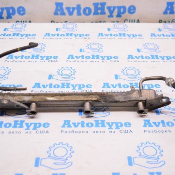 Топливная рейка прав Toyota Sequoia 2008-2022 23814-38030