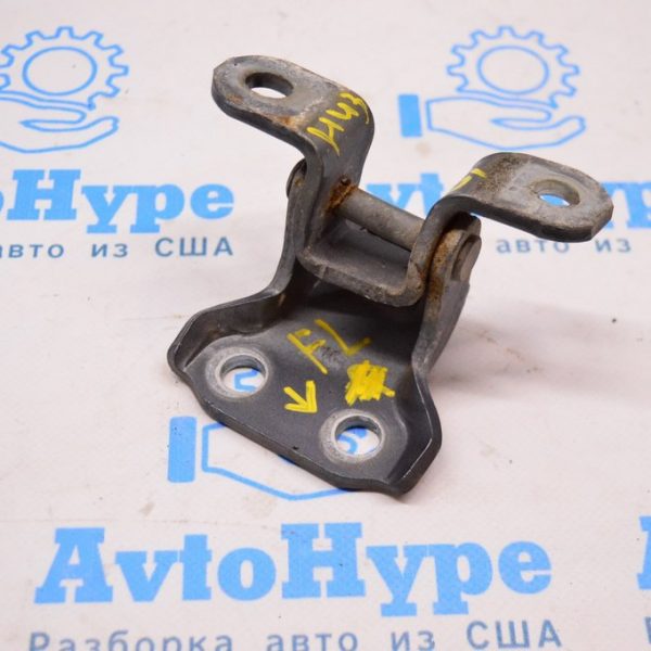 Петля двери нижняя перед лев Toyota Sequoia 2008-2022 68740ac010