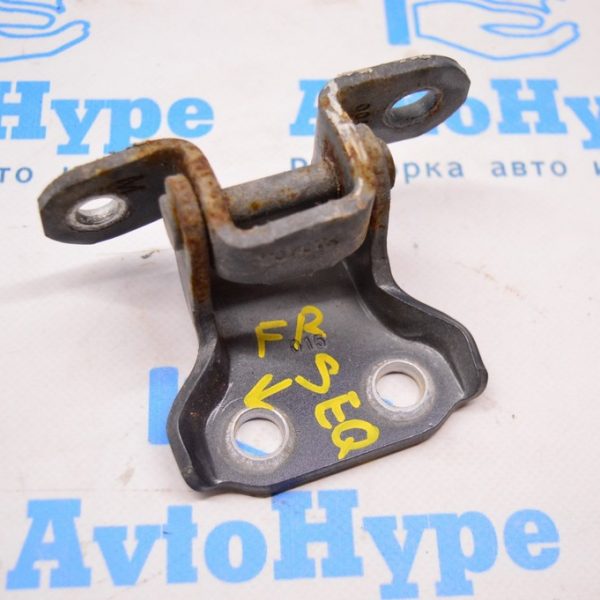 Петля двери нижняя перед прав Toyota Sequoia 2008-2022 68730-AC010