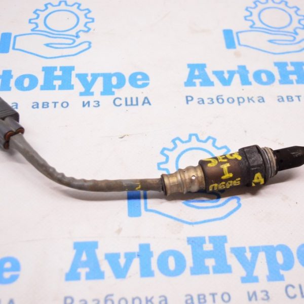 Лямбда-зонд первый правый Toyota Sequoia 2008-2022 (01) 8946704060