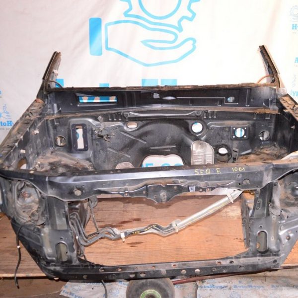 Телевизор панель радиатора Toyota Sequoia 2008-2022 (01) цвет графит 1F9 небольшой деф. 53201-0C071