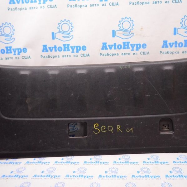 Обшивка двери багажника Toyota Sequoia 08-16 черн 67750-0C022-C0