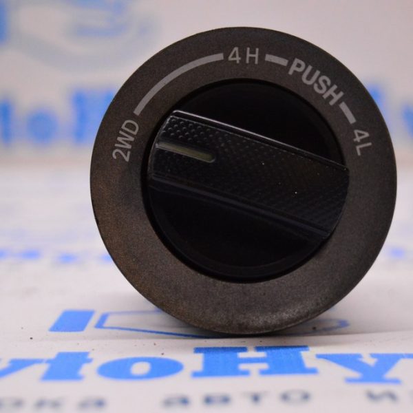 Кнопка включения полного привода на консоли Toyota Sequoia 08-16 AWD