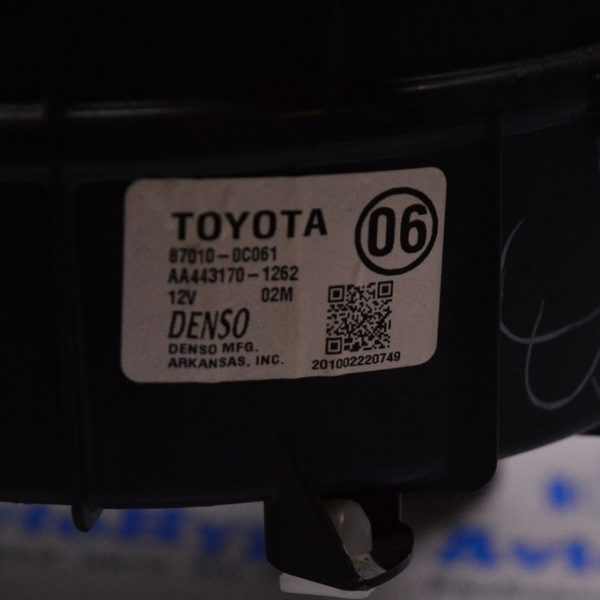 Мотор вентилятор печки Toyota Sequoia 2008-2022 (01) 871030с050