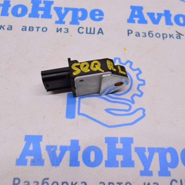 Датчик подушки безопасности дверь лев Toyota Sequoia 2008-2022 (01) 89831-0C060
