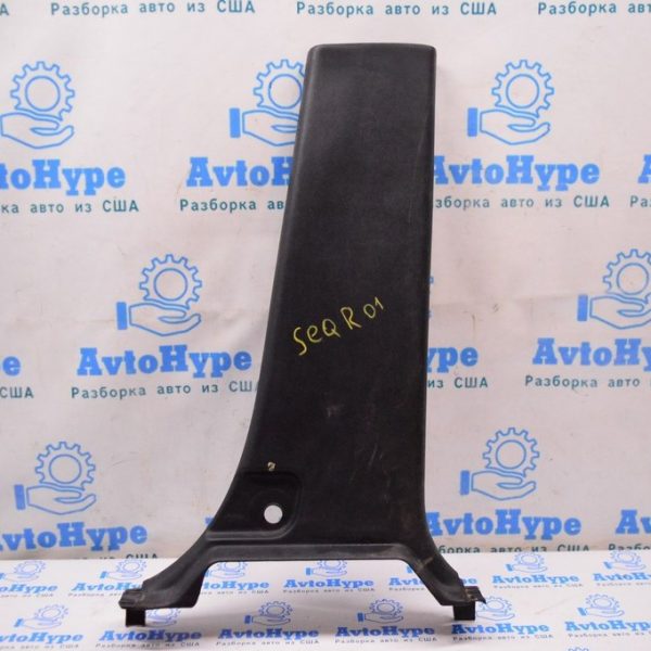 Накладка центральной стойки нижняя правая Toyota Sequoia 2008-2022 62413-0C031-C0