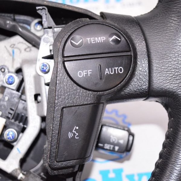 Кнопки управления на руле Toyota Sequoia 2008-2022 черн (01) 84250-0C030-C0