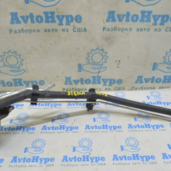 Трубка кондиционера заднего ряда Toyota Sienna 11-20 3.5 первая 8884008210