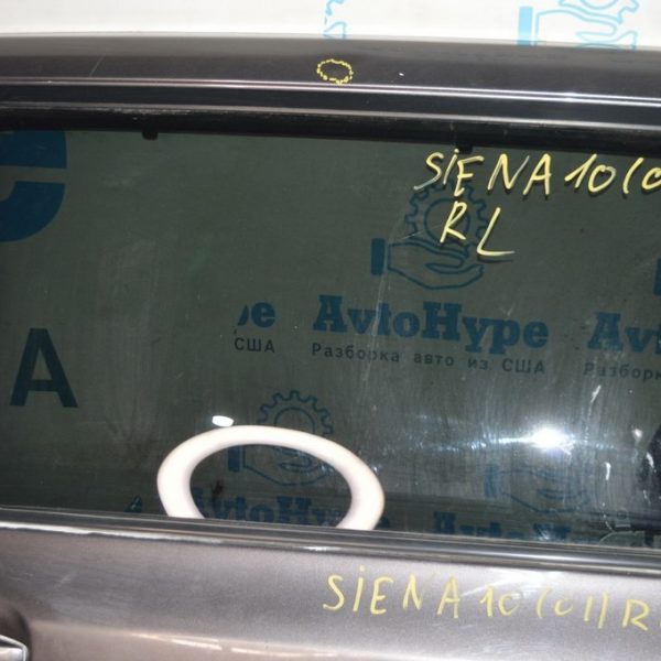 Молдинг дверь-стекло центральный зад лев Toyota Sienna 11-14 6823008020