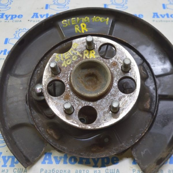 Ступица задняя правая Toyota Sienna 11-20 FWD с кожухом (01) 4245008030