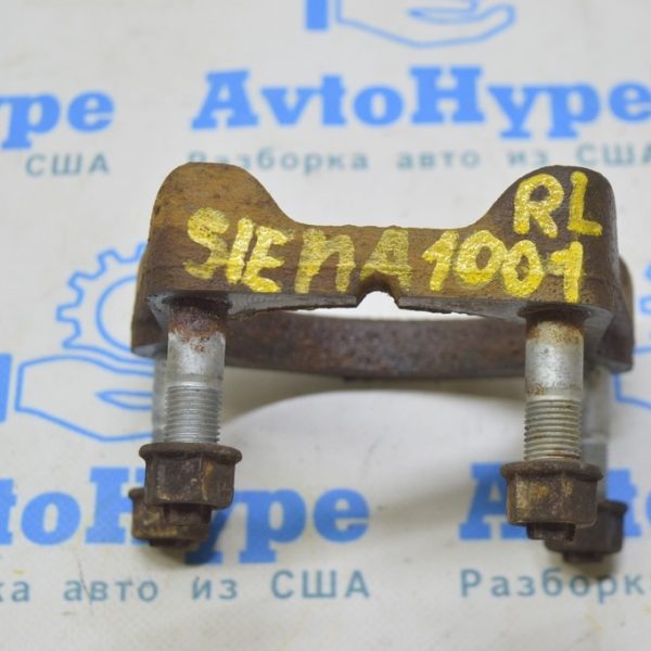 Кронштейн крепления ступицы задний левый Toyota Sienna 11-20 FWD 4242308020