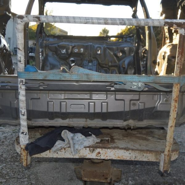 Задняя панель Toyota Sienna 11-20 комплект 4 части (01) Реал М. 58302-08031