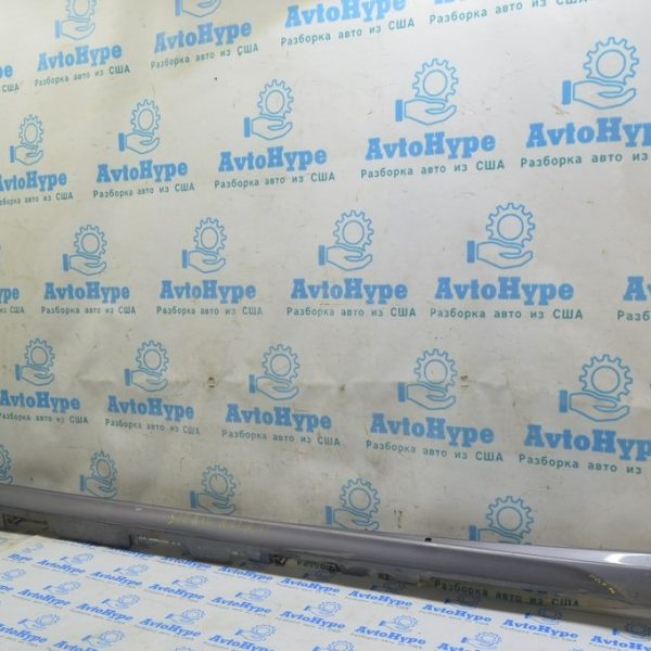 Порог правый Toyota Sienna 11-17 (01) Реал М. графит, потёрт 7585008901