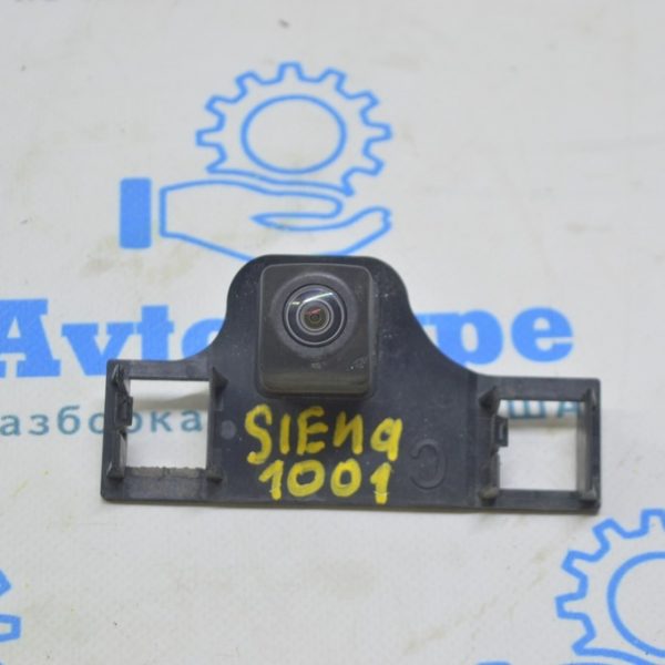 Камера заднего вида Toyota Sienna 11-16 с кронштейном, без провода (01) Реал М. 86790-08020