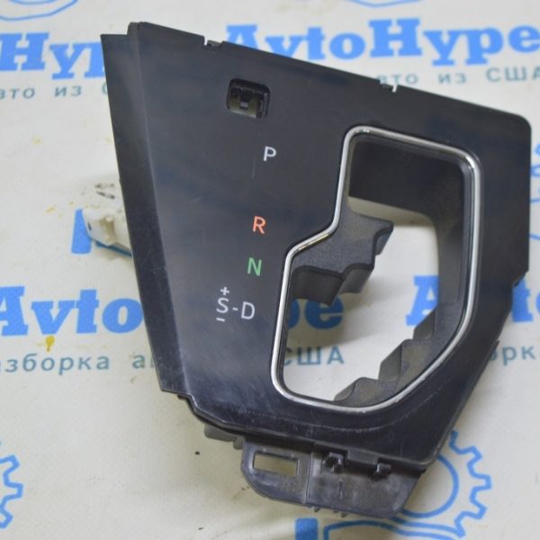 Накладка шифтера Toyota Sienna 11-20 черная (01) Реал М 35970-08021-E0