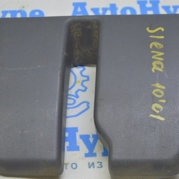 Накладка 3 ряда сидений правая Toyota Sienna 15-20 серая (01) Реал М 79273-08040-B2