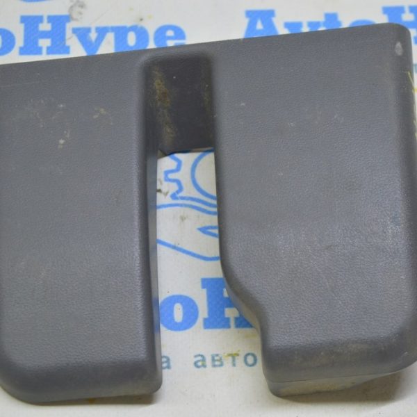 Накладка 3 ряда сидений левая Toyota Sienna 15-20 серая (01) Реал М 79273-08040-B2