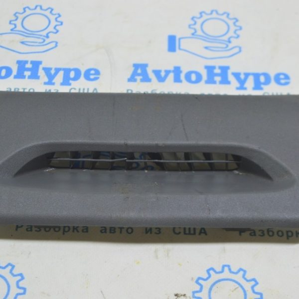 Дефлектор воздуховода задний правый Toyota Sienna 15-20 серая (01) Реал М треснут 87180-08010-B2