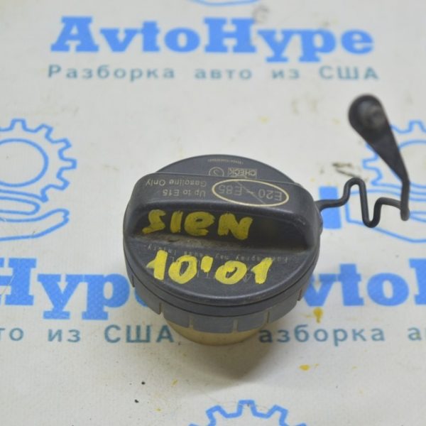 Крышка заливной горловины бензобака Toyota Sienna 14-16 (01) Реал М 77300-07030