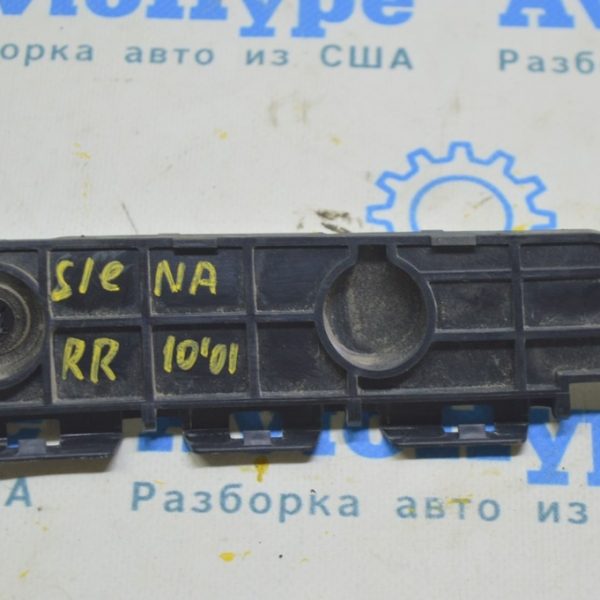 Крепление заднего бампера правое внутреннее Toyota Sienna 11-20 (01) Реал М 5215708010