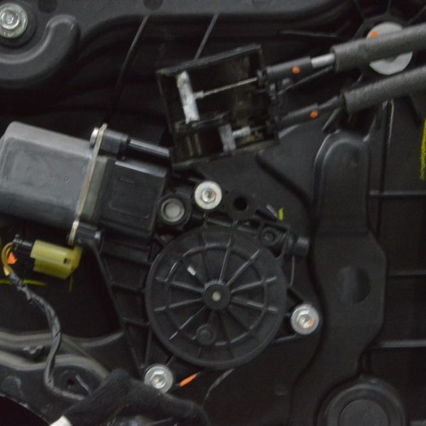 Стеклоподъемник мотор задний правый Hyundai Sonata 11-15 834603Q001