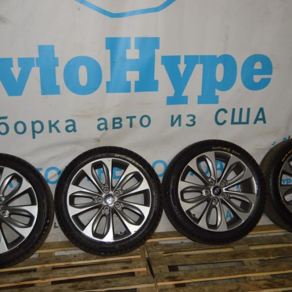 Центральный колпачок на диск Hyundai Sonata 11-15 529603S110