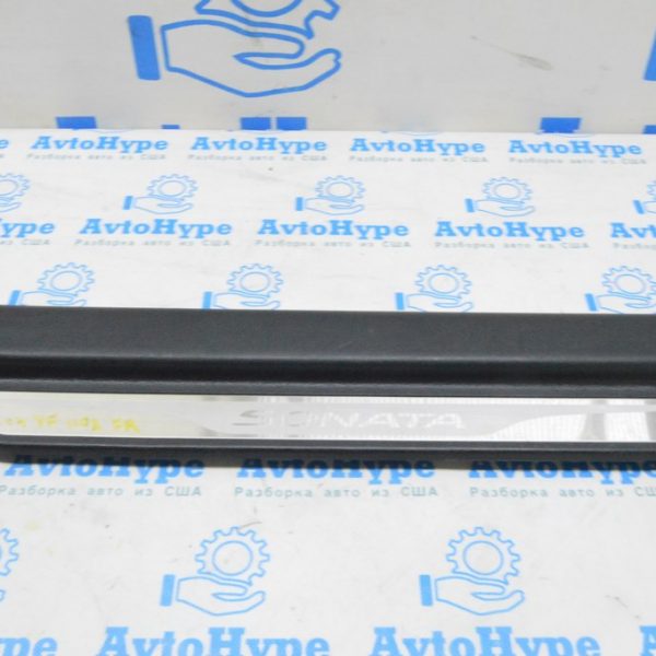 Накладка порога передняя правая Hyundai Sonata 11-15 черная с хромом (02) слом крепл 858813Q100RY