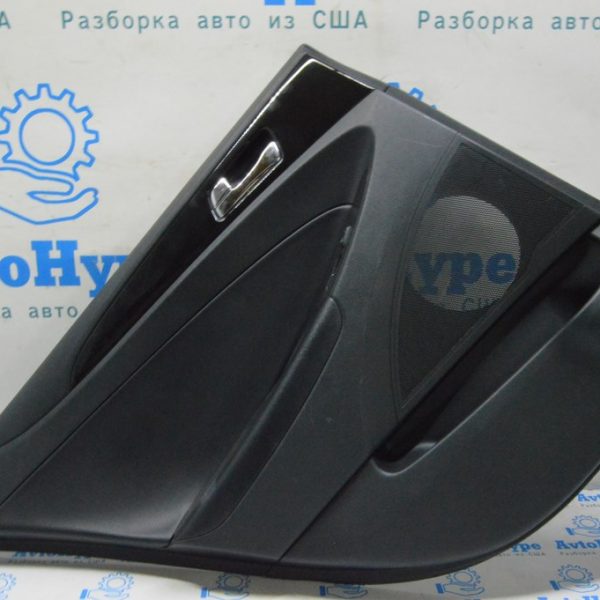 Обшивка двери карточка задняя левая Hyundai Sonata 11-15 черн, вставка дерево (02) царапины 833033Q1409RY