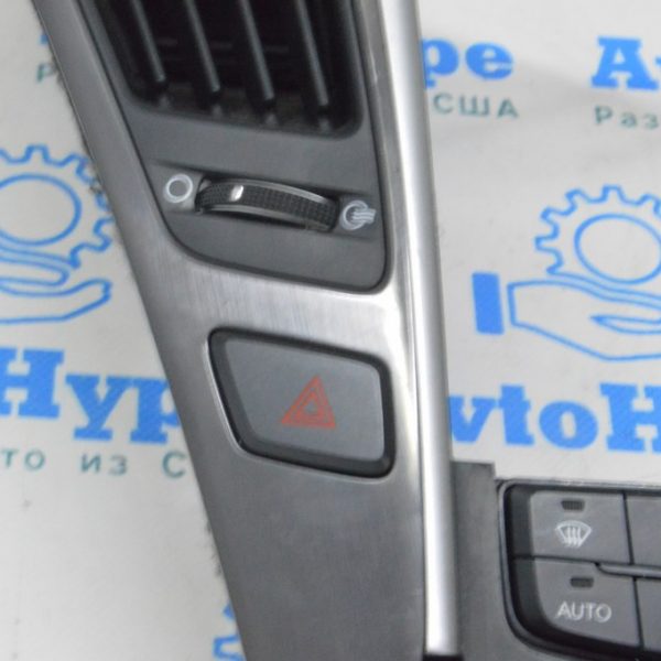 Кнопка аварийной сигнализации Hyundai Sonata 11-15 937903S0004X