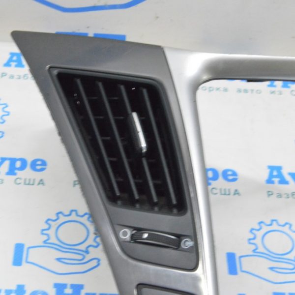 Дефлектор воздуховода центральный левый Hyundai Sonata 11-15 черный 974103S001