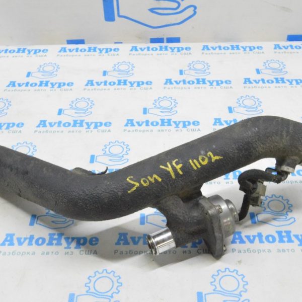 Патрубок воздушный правый средн Hyundai Sonata 11-14 2.0Т под клапан 282822G200