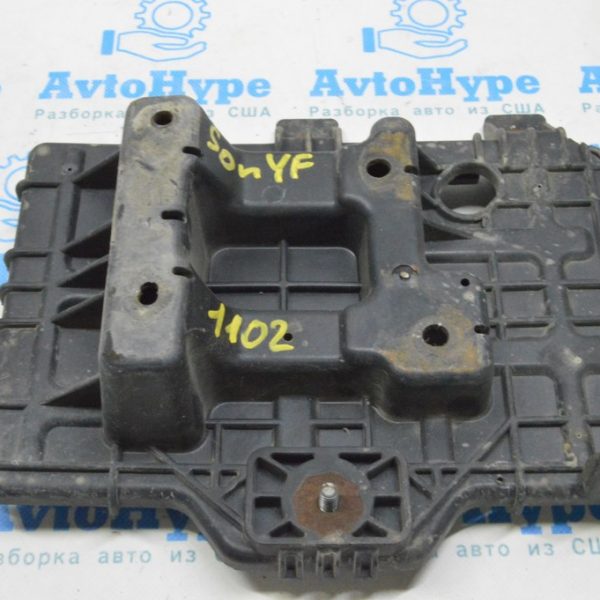 Поддон АКБ Hyundai Sonata 11-15 (02) сломано крепление 37150-2T000