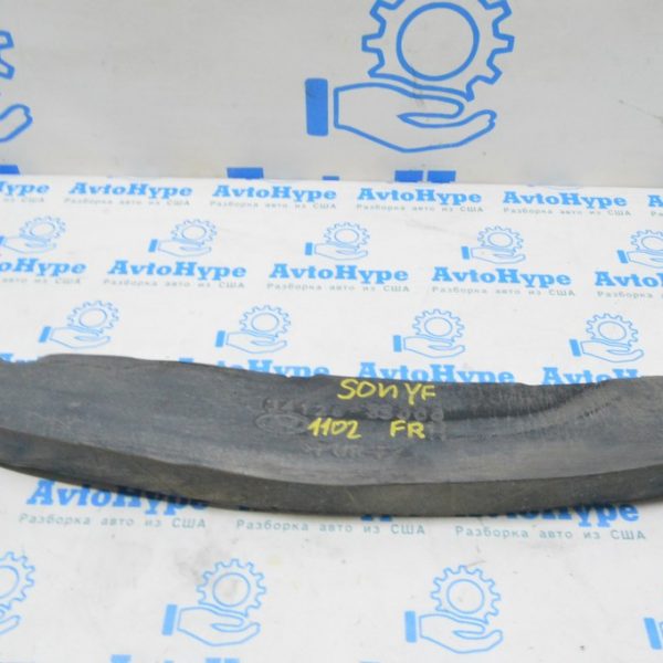 Уплотнитель крыла дверь-крыло правый Hyundai Sonata 11-15 (02) надрыв 841263S000