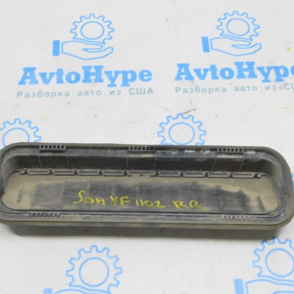 Щиток вентиляции правый Hyundai Sonata 11-15 (02) надлом 975103M000