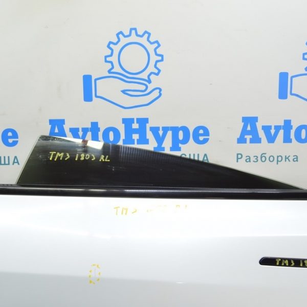 Молдинг дверь-стекло центральный задний левый Tesla Model 3 18-20 черный 103216788D