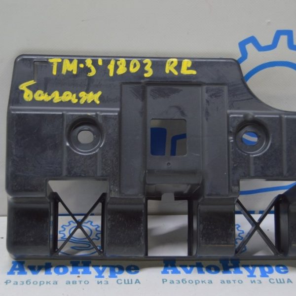 Кронштейн пола багажника левый Tesla Model 3 18- тип 2 1089615-00-D