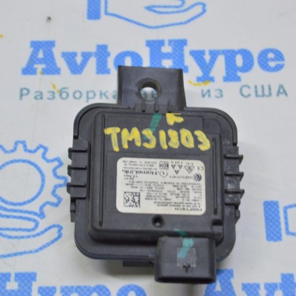HOMELINK GARAGE DOOR MODULE Tesla Model 3 18- (03) 111498400A