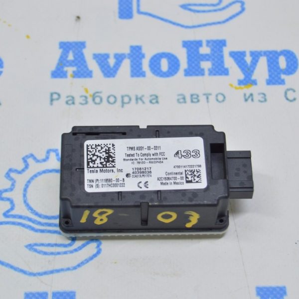 Tire Pressure Control Module Tesla Model 3 18- (03) 111858000B
