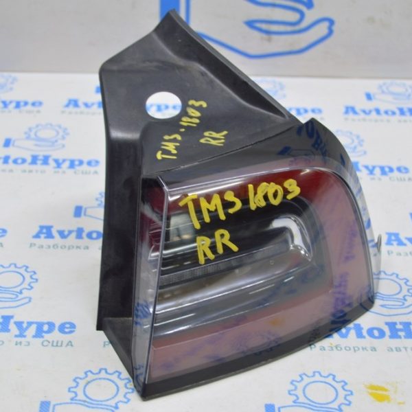 Фонарь внешний крыло правый Tesla Model 3 18- USA 3 пина (03) 1077398-00-H